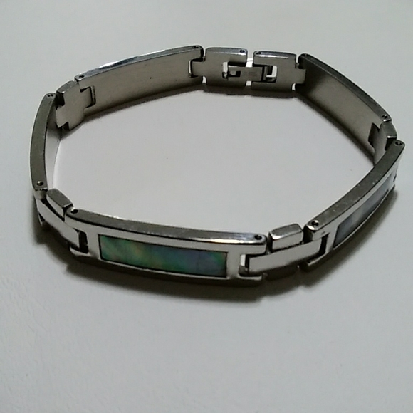 Shell Bracelet - Picture 3 of 6